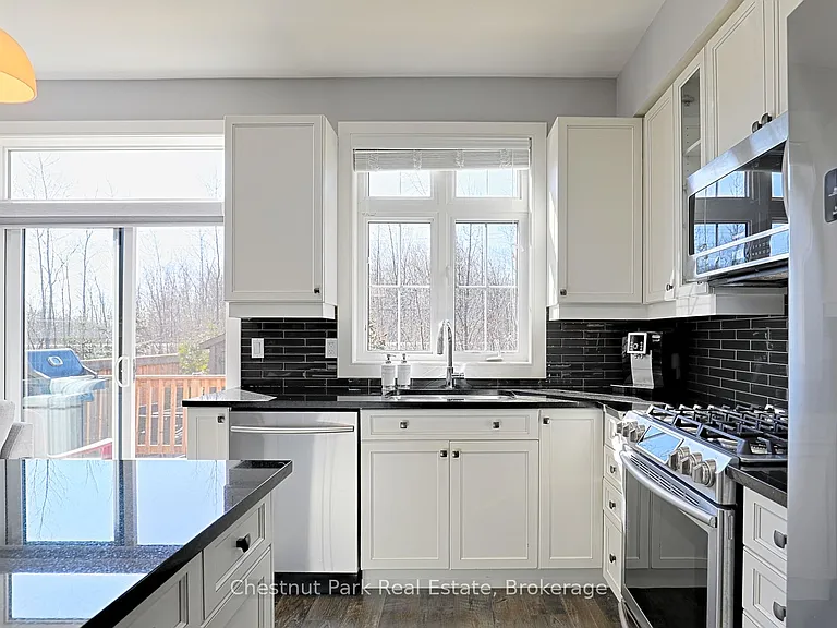 132 Yellow Birch Cres — Photo 14
