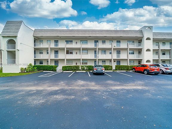 2nd image of 8450 Sunrise Lakes Blvd APT 203
