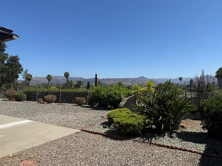 740 Highland St — Photo 33