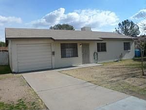 1st image of 6733 N 32nd Dr