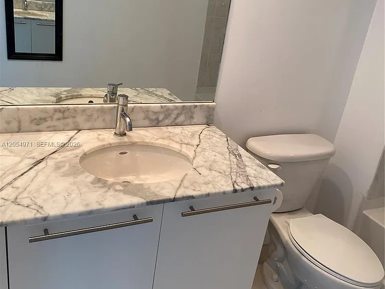 950 Brickell Bay Dr #3208 — Photo 11