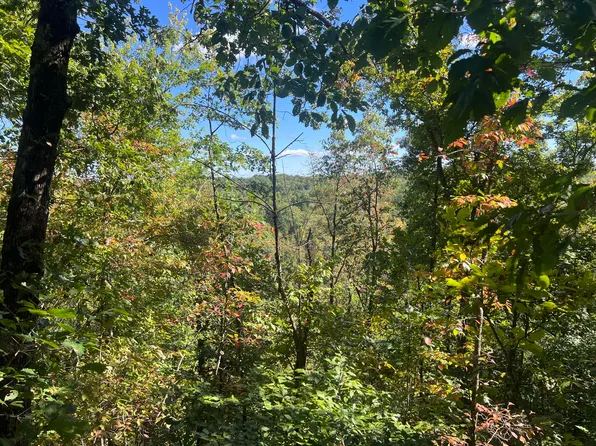 9999 Russell Cemetery Rd, Salyersville, KY 41465