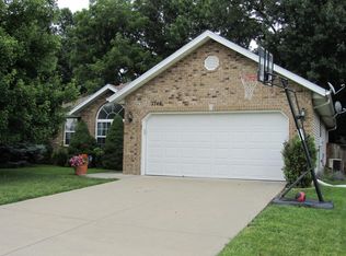 2744 S Jonathan Ave, Springfield, MO 65807