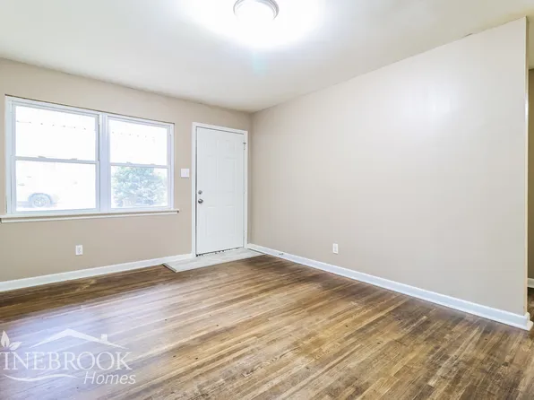 7406 Twin Oaks Rd, Little Rock, AR 72209