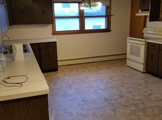 51 Woodbridge Ave, Ansonia, CT 06401