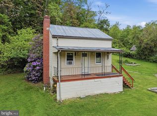 6570 Furnace Rd, Waynesboro, PA 17268