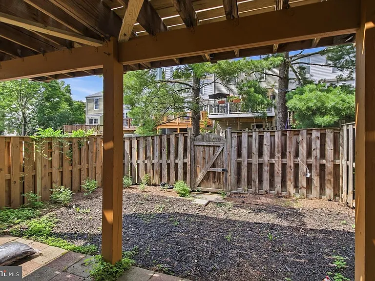 6606 Greenleigh Ln — Photo 33