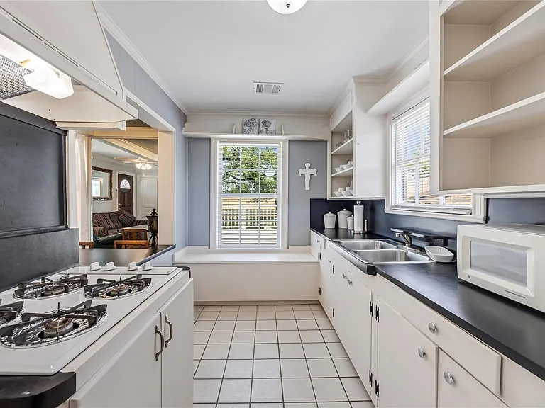 1310 Reid St #B — Photo 6