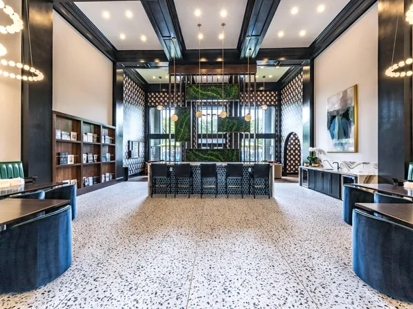 Halstead Centreville