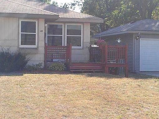 2nd image of 319 Washington Ave S