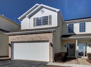 1927 Paddock Ct, Belvidere, IL 61008