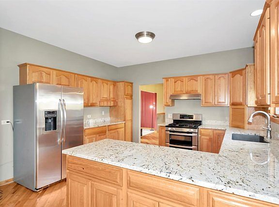 4th image of 7960 W Southbranch Dr