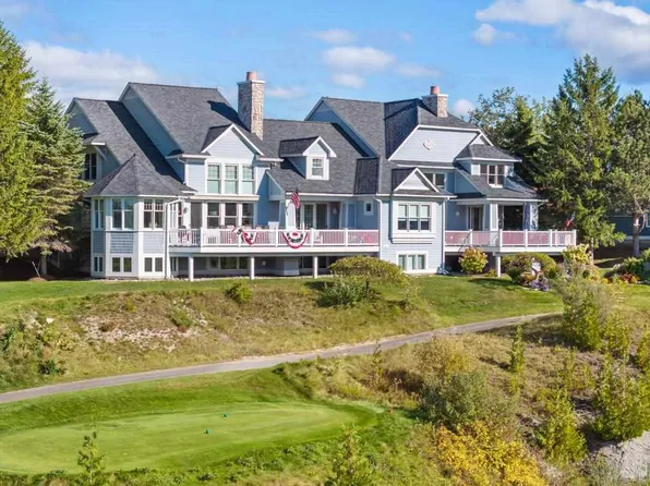6331 Quarry View Dr, Petoskey, MI 49770