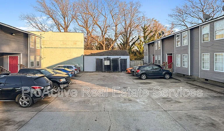 1100 Wilson Rd #7 — Photo 20