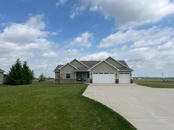 1919 Kloha Rd, Bay City, MI 48706
