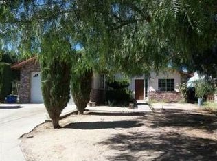 13570 3rd St, Parlier, CA 93648