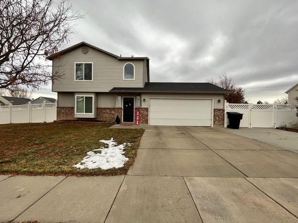 2122 W 1630 N