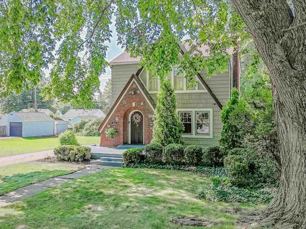 1829 Purdue Dr, Fort Wayne, IN 46808