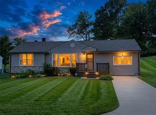 4720 S Crysler Dr, Independence, MO 64055