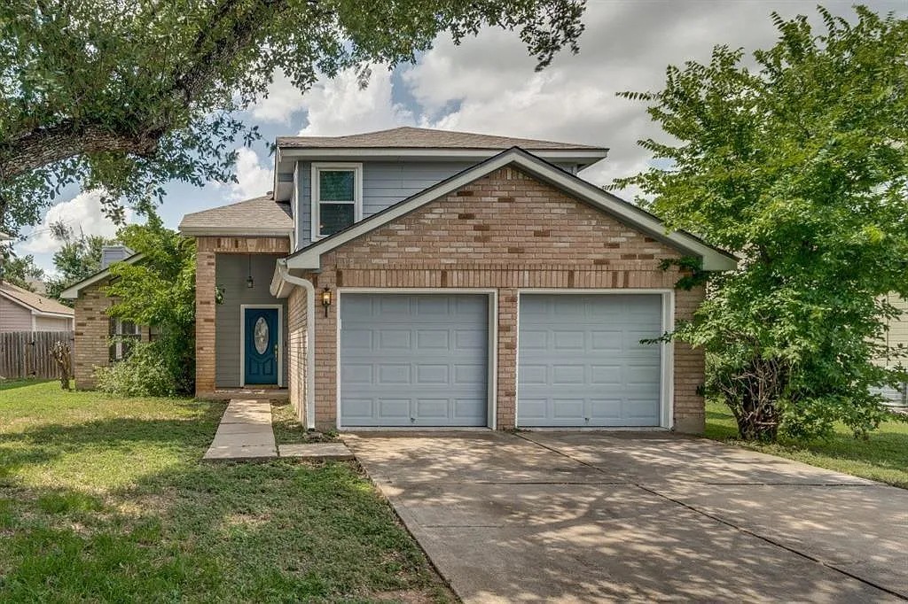 3 bed, 2.5 bath, 1805 sqft, $2,450 — Photo 1