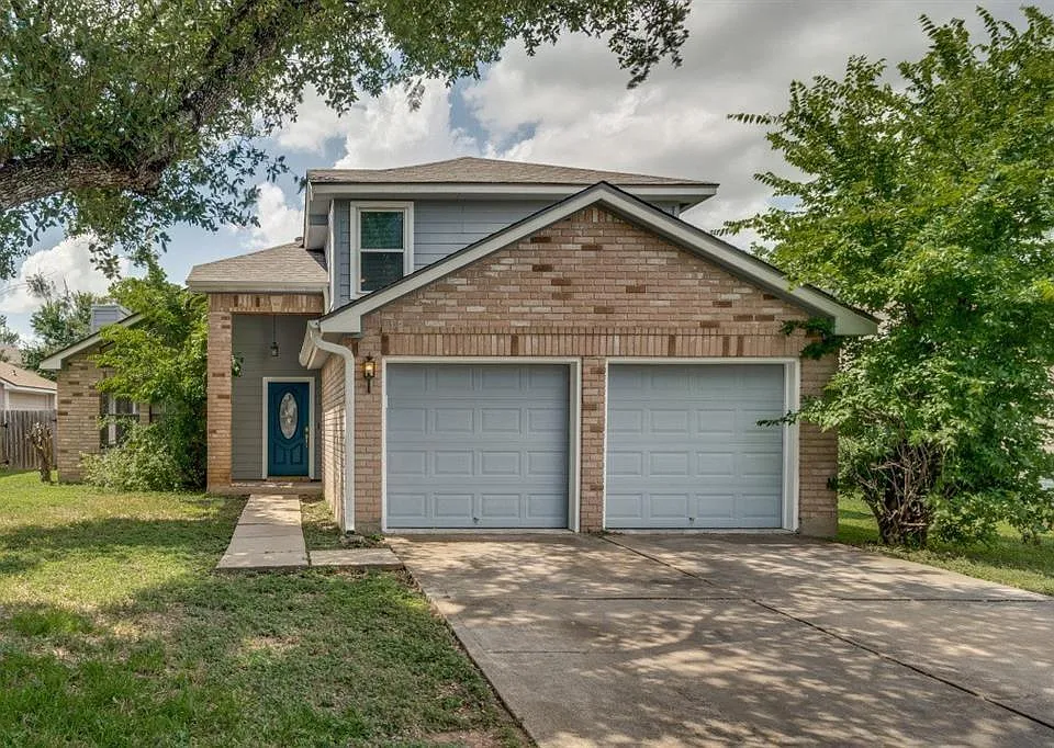 15902 De Peer Ave