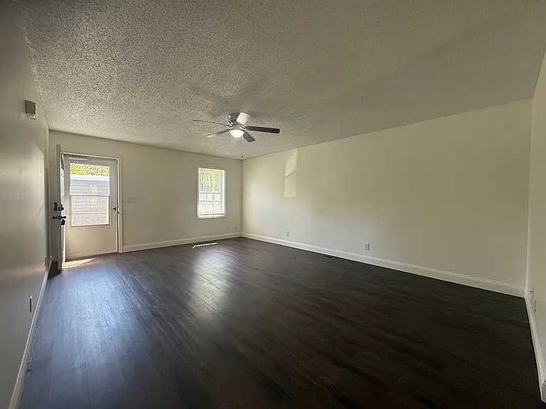 1541 Southside Rd — Photo 9