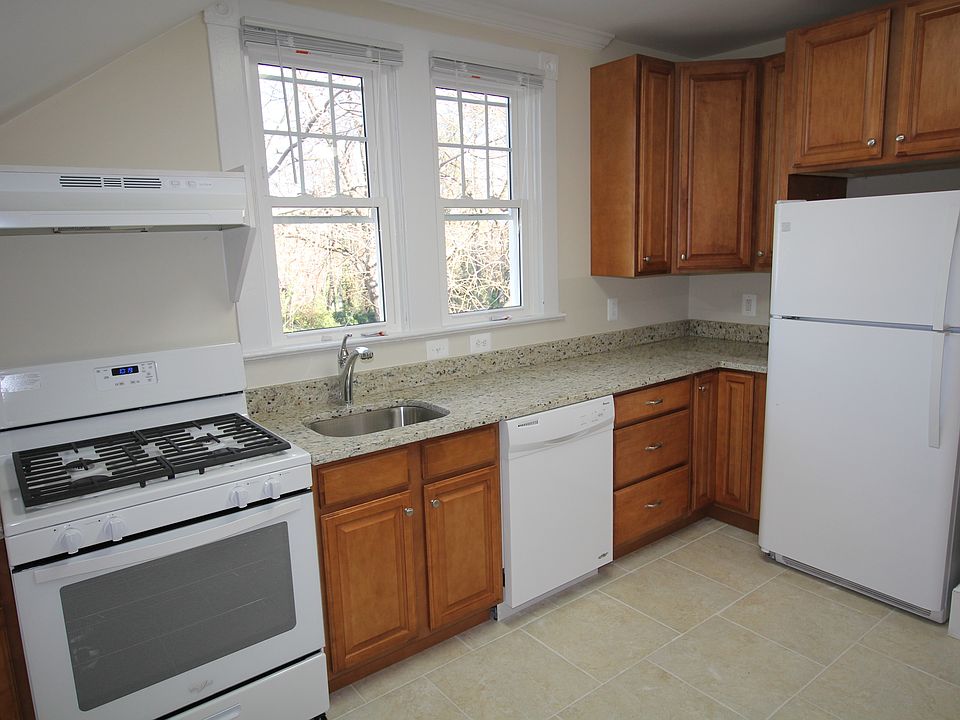 1st image of 3414 17th St N APT 5