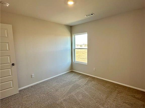 5th image of 37710 W 207th Ter