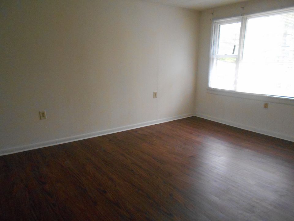 living/ bedroom