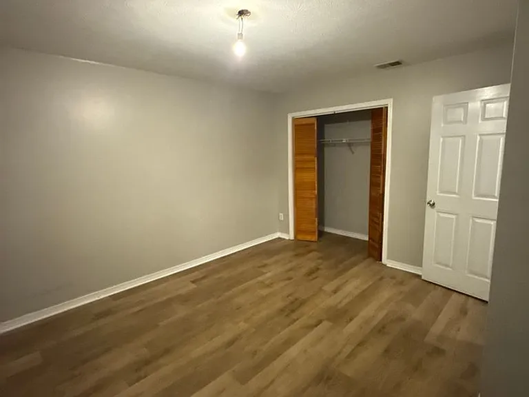 136 Bonnie Ln — Photo 15