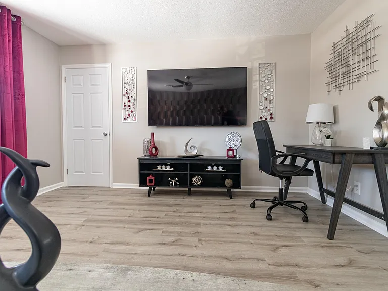 308 Denny Cir #4 — Photo 6