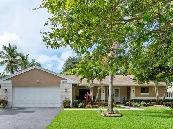 14630 Madison Pl, Davie, FL 33325