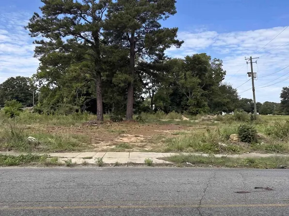617 S 6th St, Gadsden, AL 35901