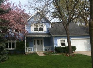 48 Sylvan Ct, Elk Grove Village, IL 60007