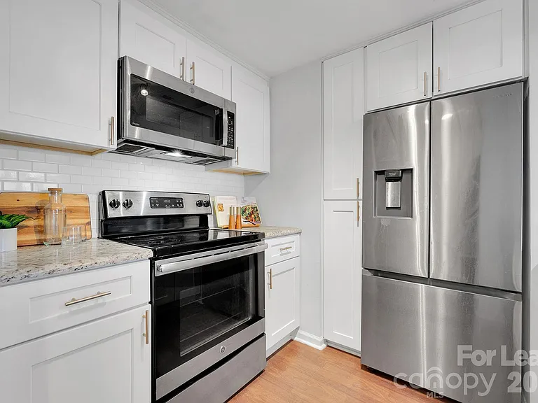 300 S Cedar St #2 — Photo 12