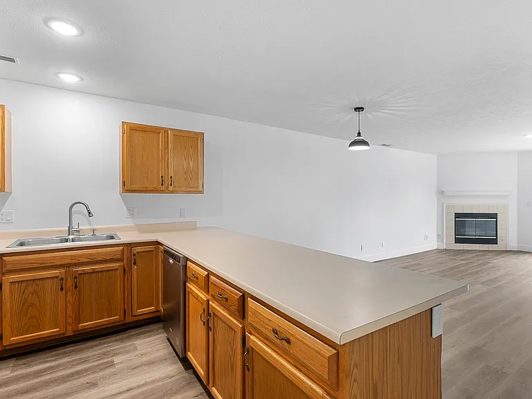 165 Westhaven Dr — Photo 29