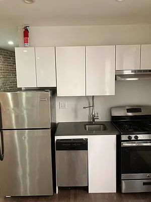 Rented by Monarch Realty Holdings | media 17