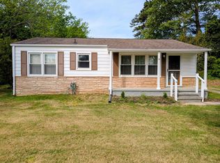 151 Park St, Rossville, GA 30741