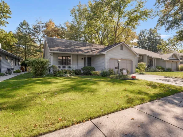 1960 Creekbank Ln, South Bend, IN 46635