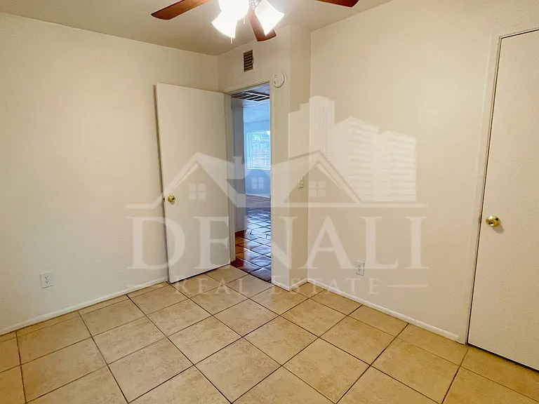 1404 W Fresno St #1 — Photo 11