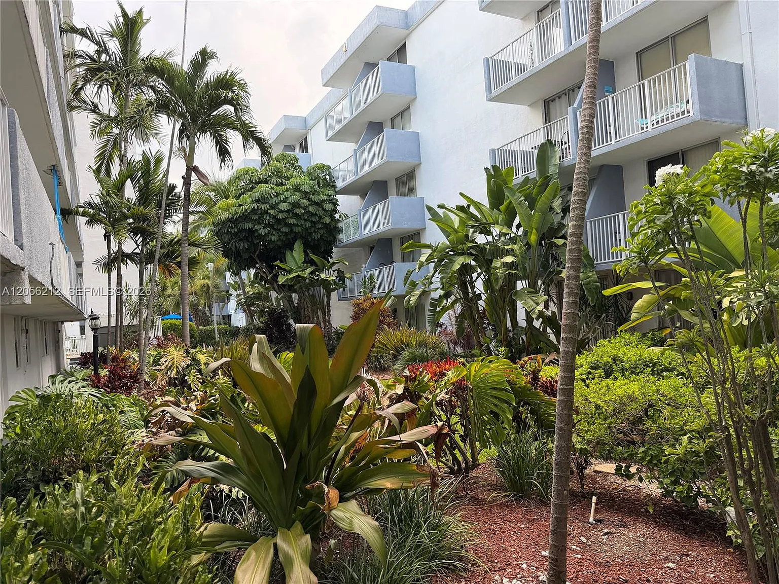 North Bay Villas Condo — Photo 4