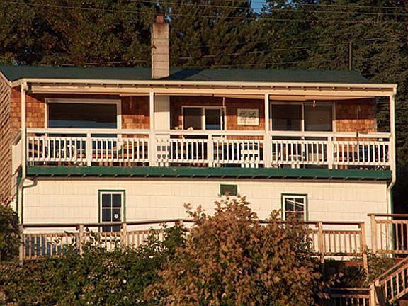 closer view from the water