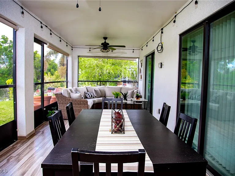 503 SW 11th Ct — Photo 9