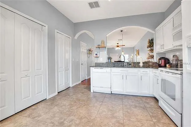 4060 Winding Vine Dr — Photo 131