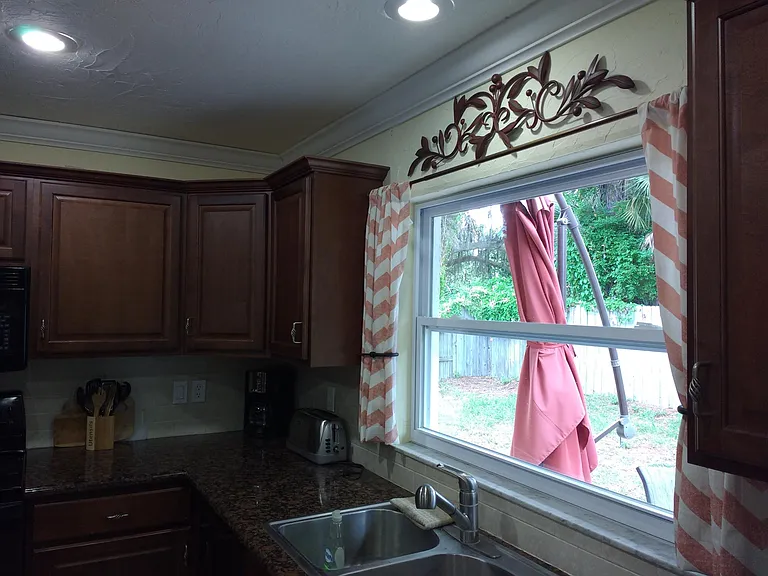 6139 Carlton Ave — Photo 15