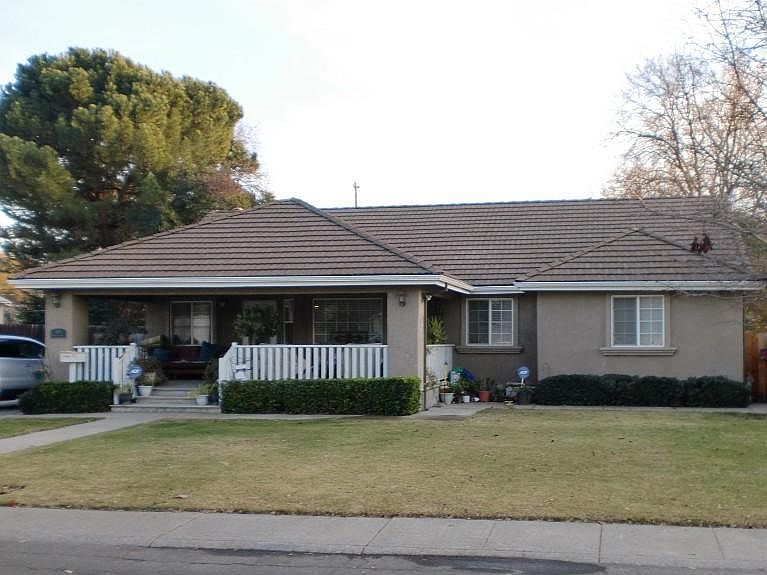 1st image of 2028 Middlefield Ave