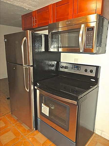 1st image of 801 Meridian Ave APT 2B
