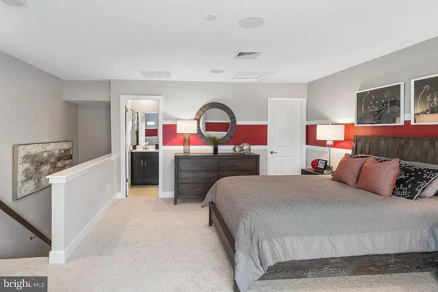 3 bed, 3.5 bath, 2109 sqft, $3,650 — Photo 3