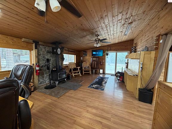 3rd image of 52 Womack Rd