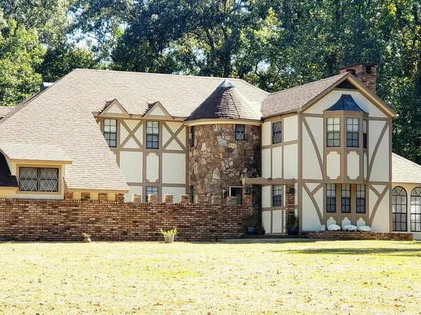 10730 McCreight St, Bastrop, LA 71220